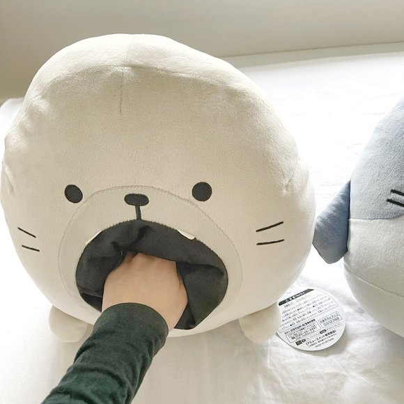 SAME-Z: Shark - Super Fun and Chonky Shark and Seal Plush Set (Set of Two) - Picture 4 of 4